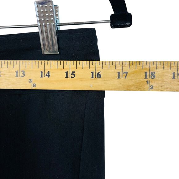 J McLaughlin Shorts Womens 12 Black Stretch Pull On Bermuda Pocket Casual Summer - Picture 5 of 9